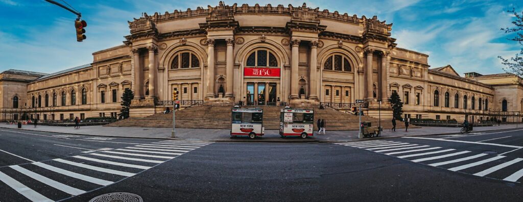 Visit the Metropolitan Museum of Art Using Empire Limousine services